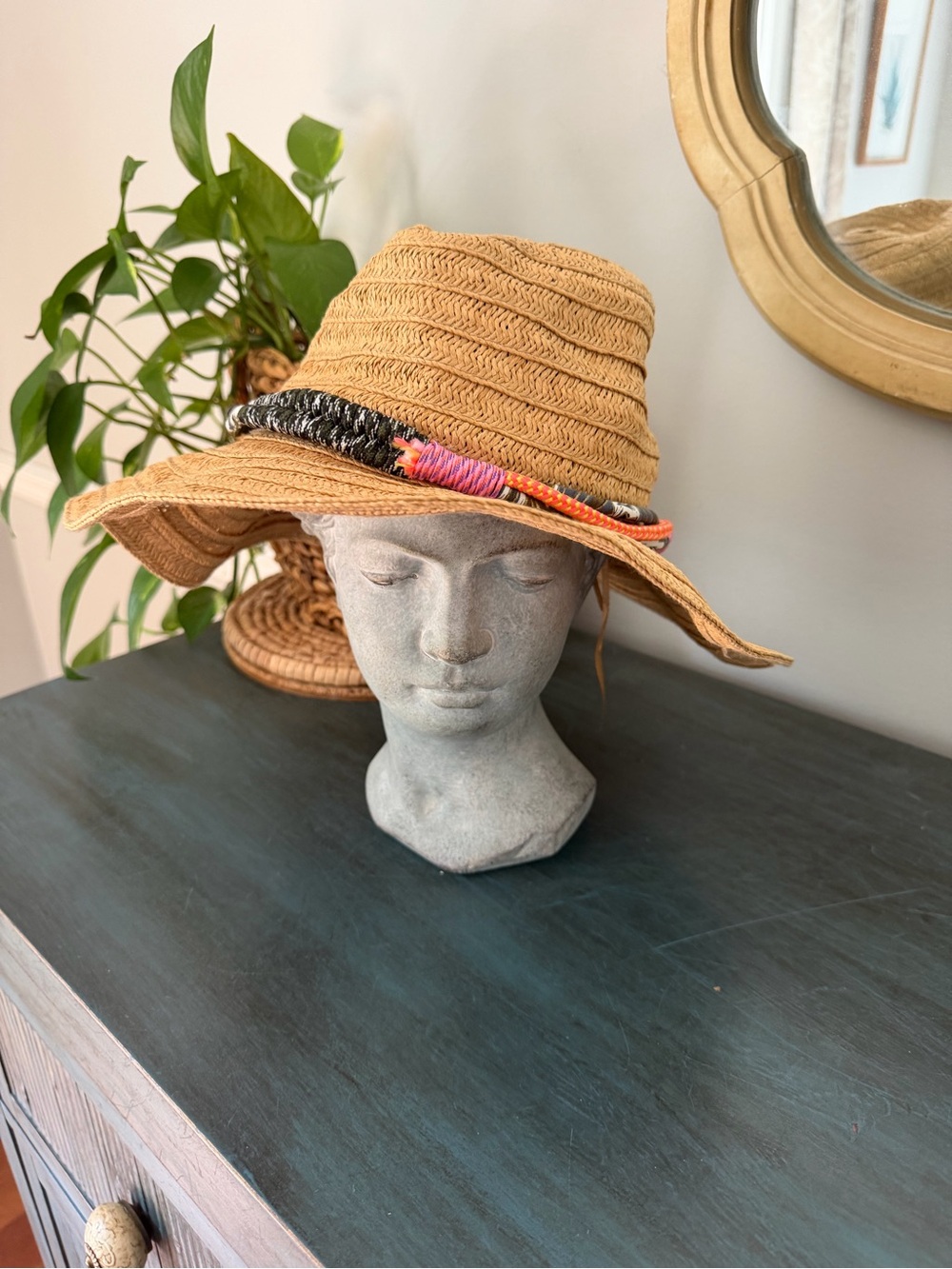 Wonderly Light Brown woven paper straw hat with OSFM.  Beach hat.